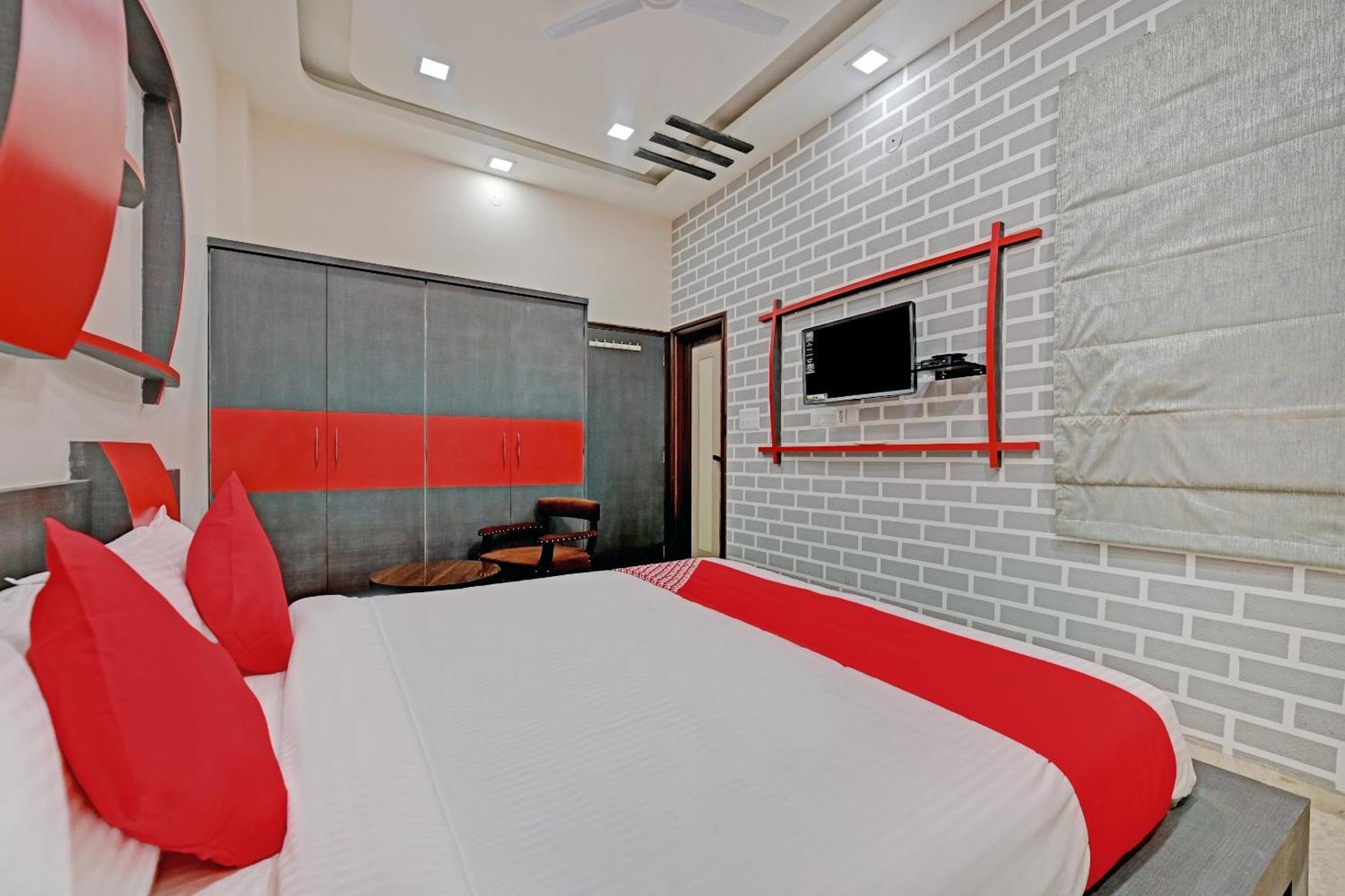 Hotel O The Castle Home Stay Inn Jaipur Buitenkant foto